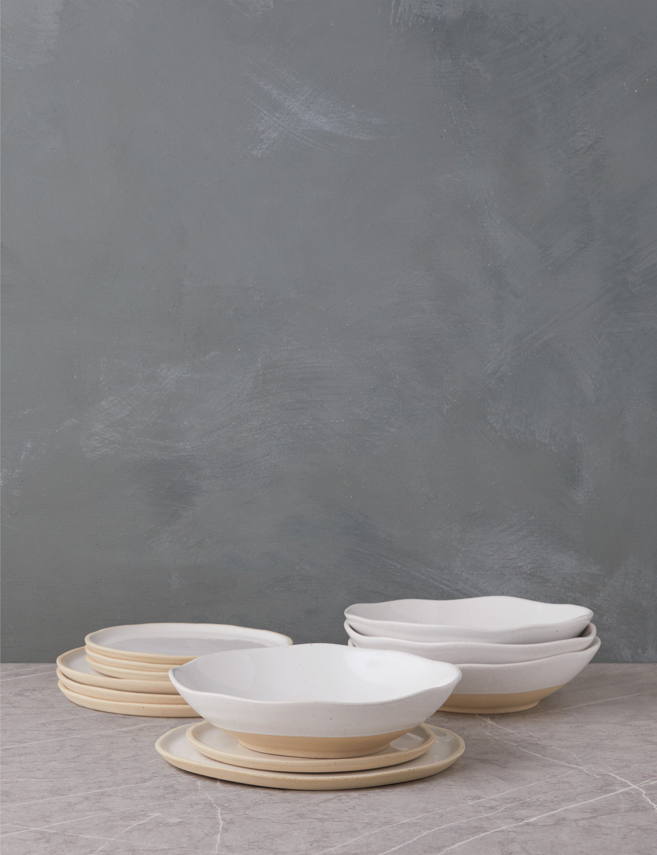 Rosaura Dinnerware (12-Piece Set)
